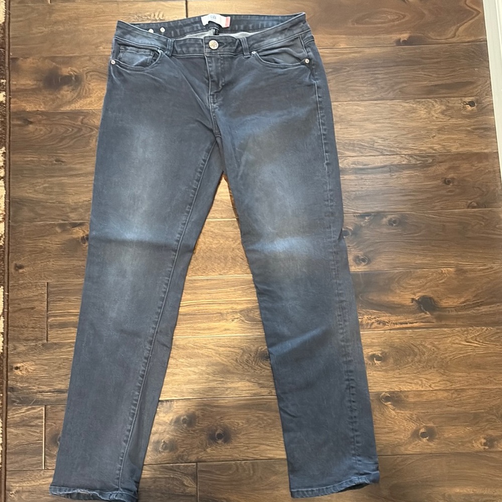 CAbi Gray Straight Leg Jeans Classic Style - slim boyfriend